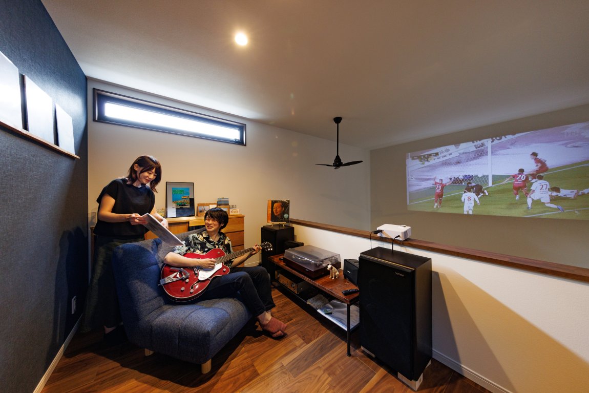 「家事動線」と「趣味」を大切に　バイクガレージがあるお家