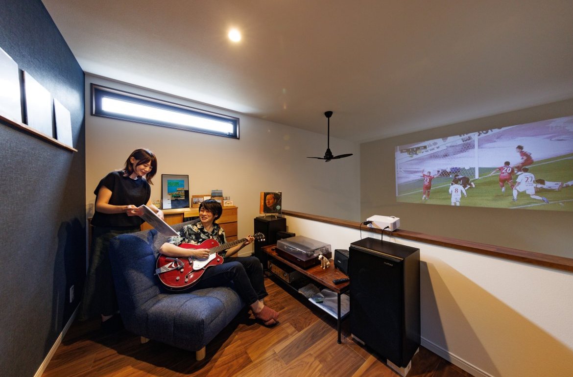 「家事動線」と「趣味」を大切に　バイクガレージがあるお家