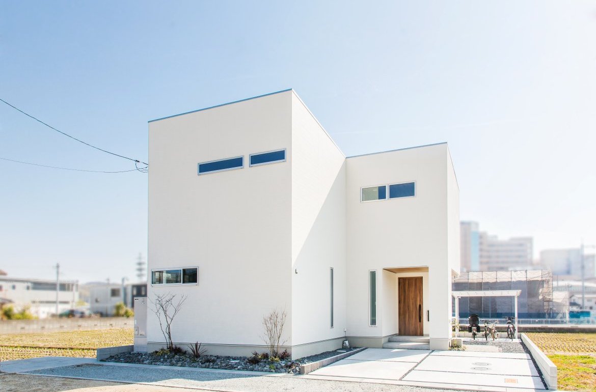 プライバシーを守りながら　光をふんだんに取りこむ開放感のある住まい